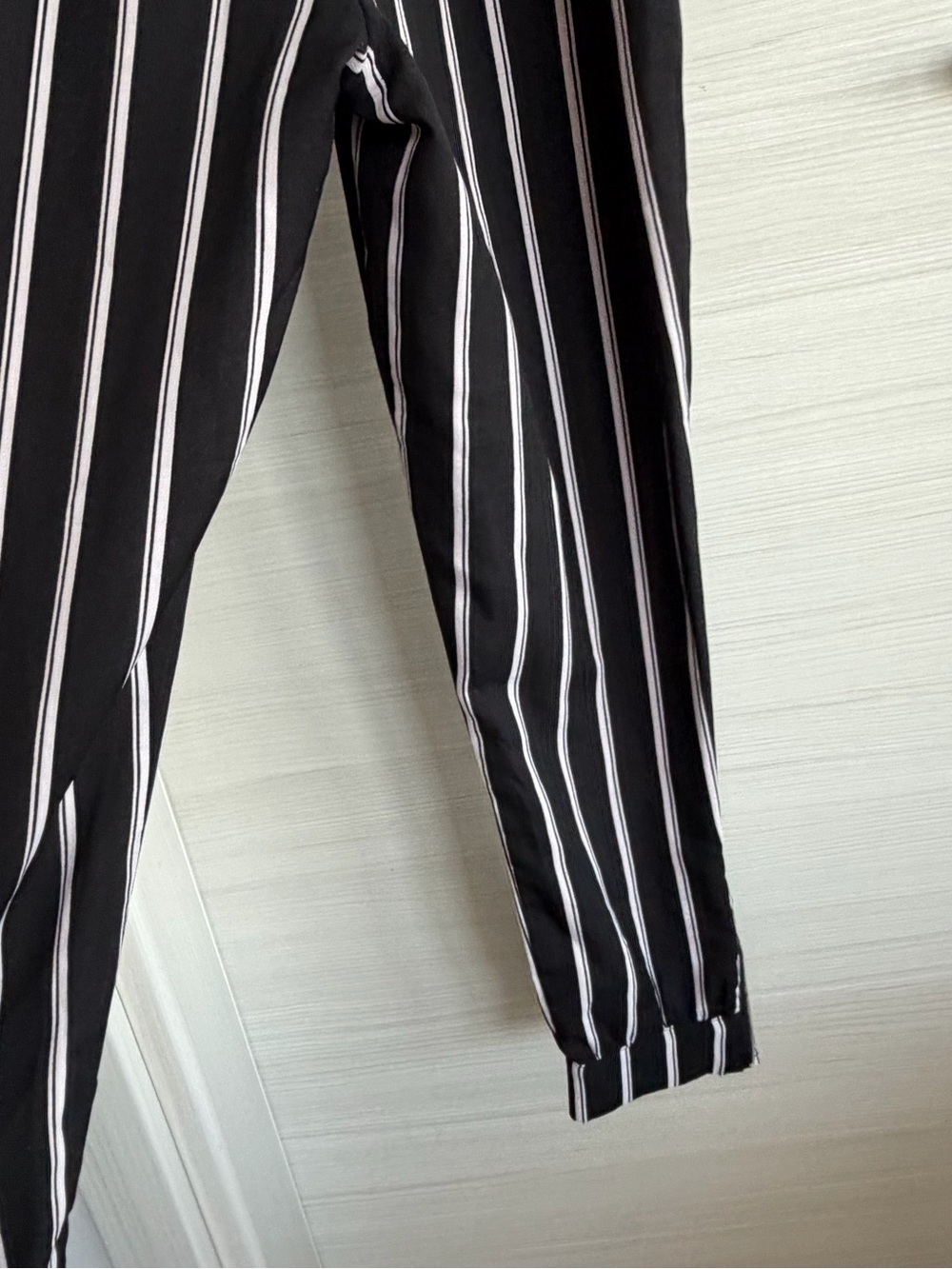 Womens Black Vertical Stripe jumper